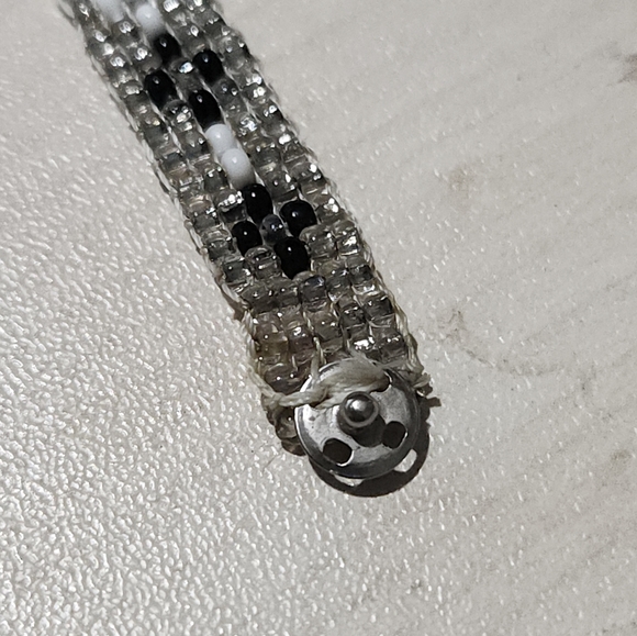 Vintage Native American Hand Beaded Bracelet Size 7" - Picture 8 of 11